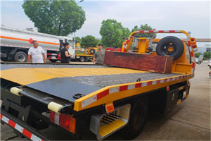 西田各庄附近拖车电话号码服务